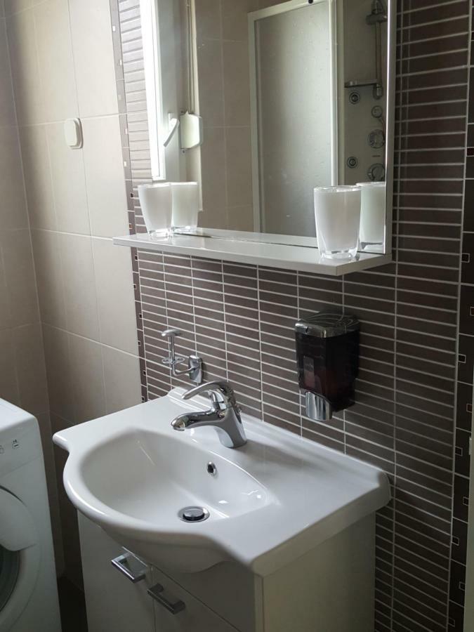 Apartment Koin Krk Town Eksteriør billede